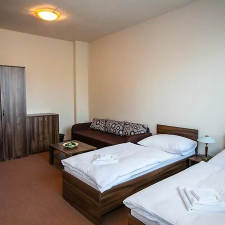 Guest house Kongresove Centrum A Grand Cafe Senica